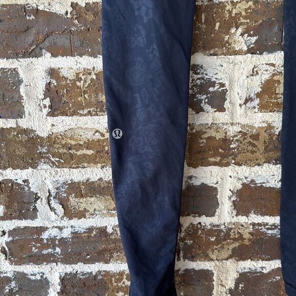 Lululemon Speed Tight Ruched Leggings Navy Paisley - Picture 7 of 7